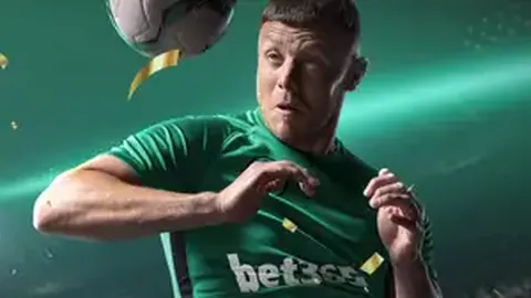 那不勒斯迎战米兰：卢卡库与亚伯拉罕交锋，菲利克斯和特奥全阵首发